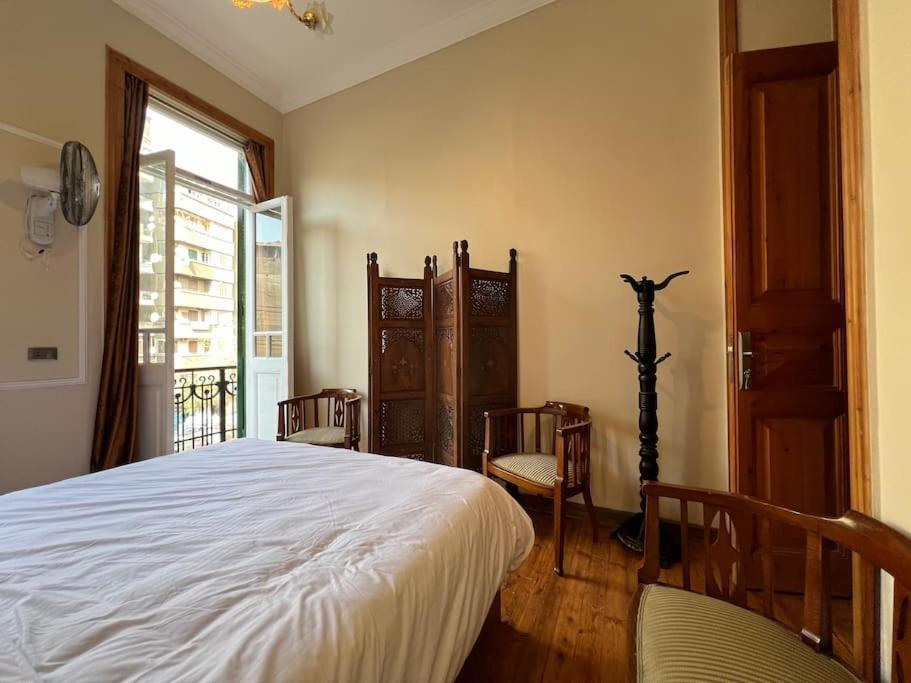Authentic 3Br Apartment In Downtown, Kairó Kültér fotó