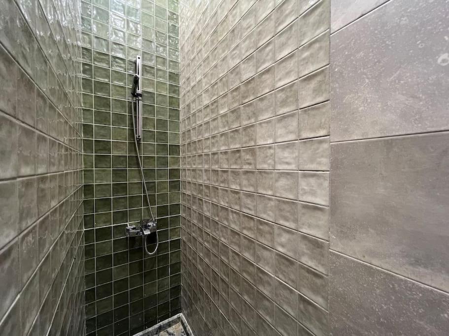 Authentic 3Br Apartment In Downtown, Kairó Kültér fotó